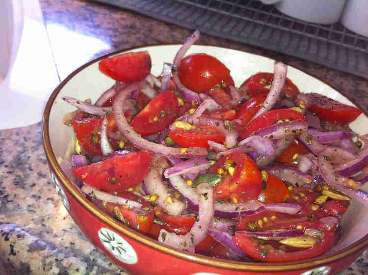 סלט עגבניות שרי דיאטטי