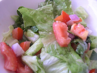 סלט תרד טרי דיאטטי (כל הסלט כ- 170 קלוריות)