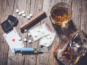 🛑 Adicciones: La Sombra que Desafía la Libertad 