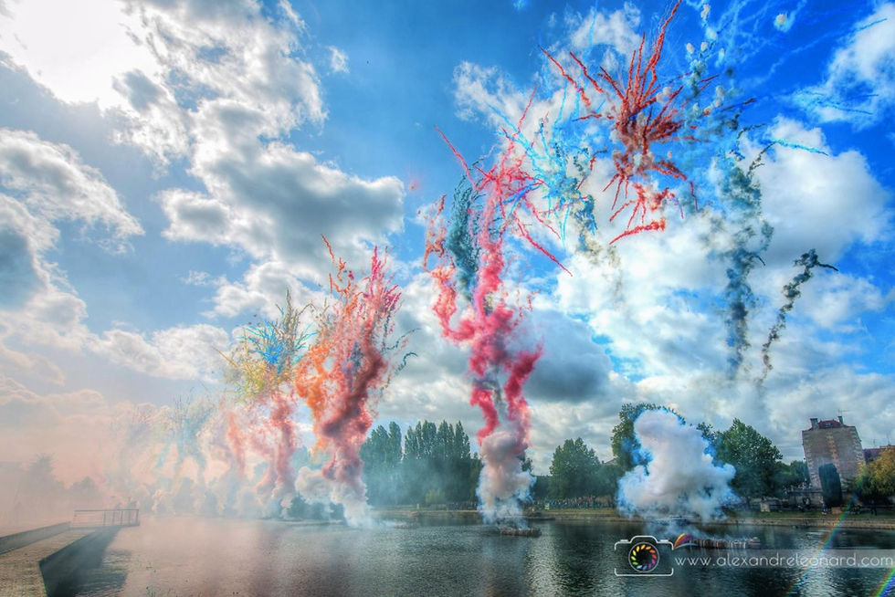 Cai Guo-Qiang's Daytime fireworks artwork