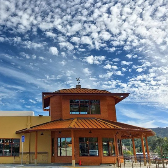 Good Earth organic grocery store in Mill Valley