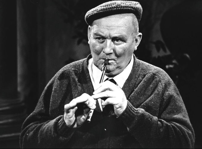 NASA RELEASE AUDIO OF 'WEIRD, OUTER-SPACE TIN WHISTLE MUSIC' HEARD BY APOLLO 10 ASTRONAUTS