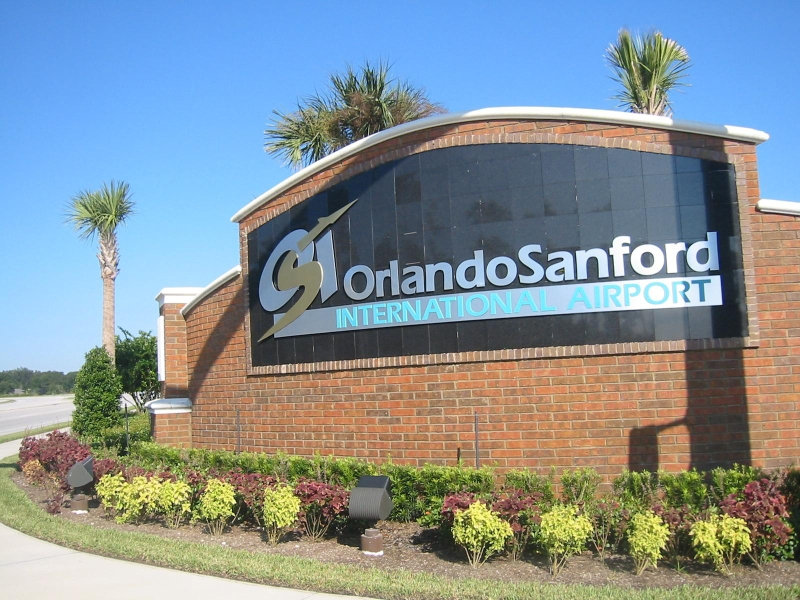 orlando sanford international airport entrance sign