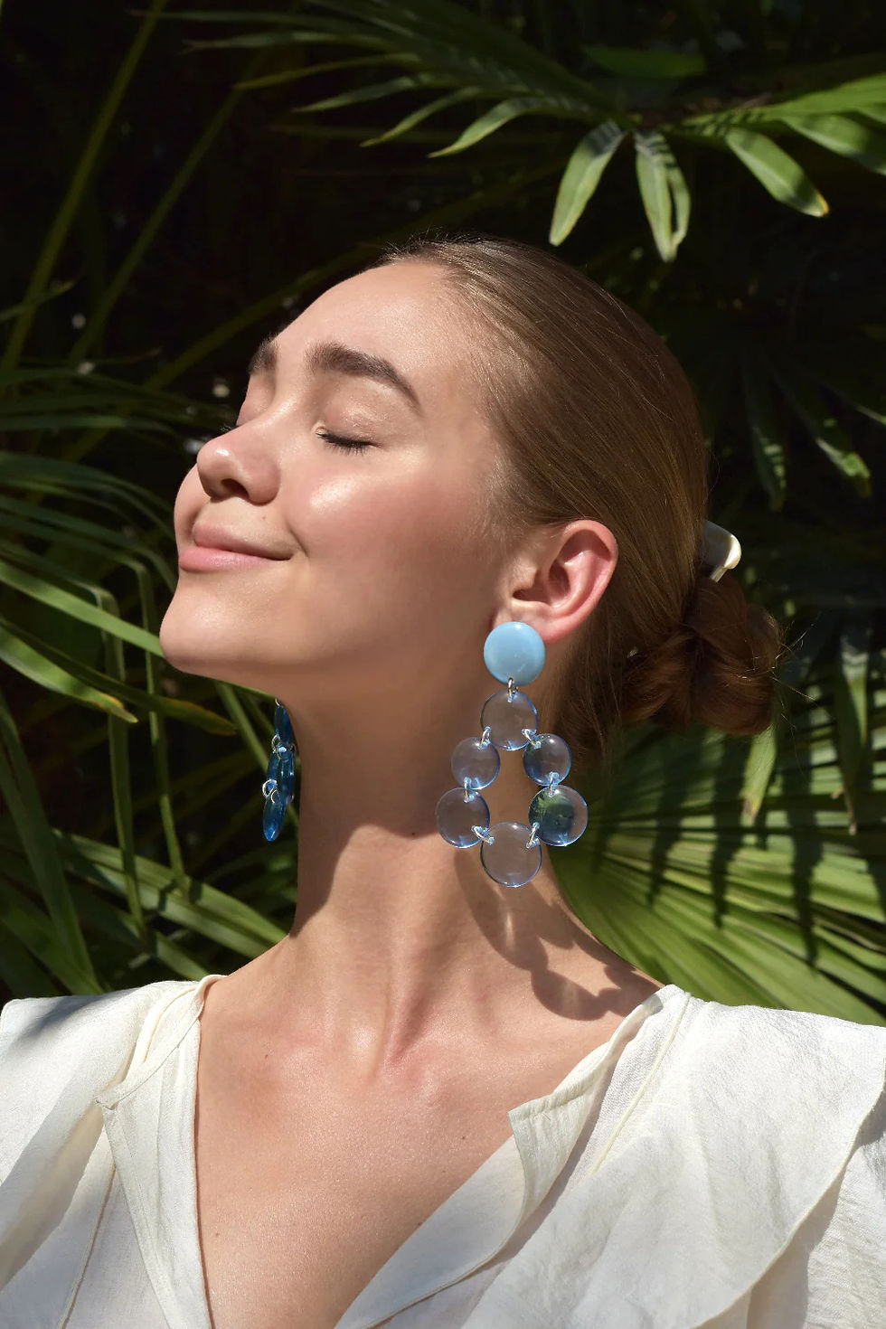 Miniature : Francine Bramli boucles d’oreilles clips Cristallines bleu ciel