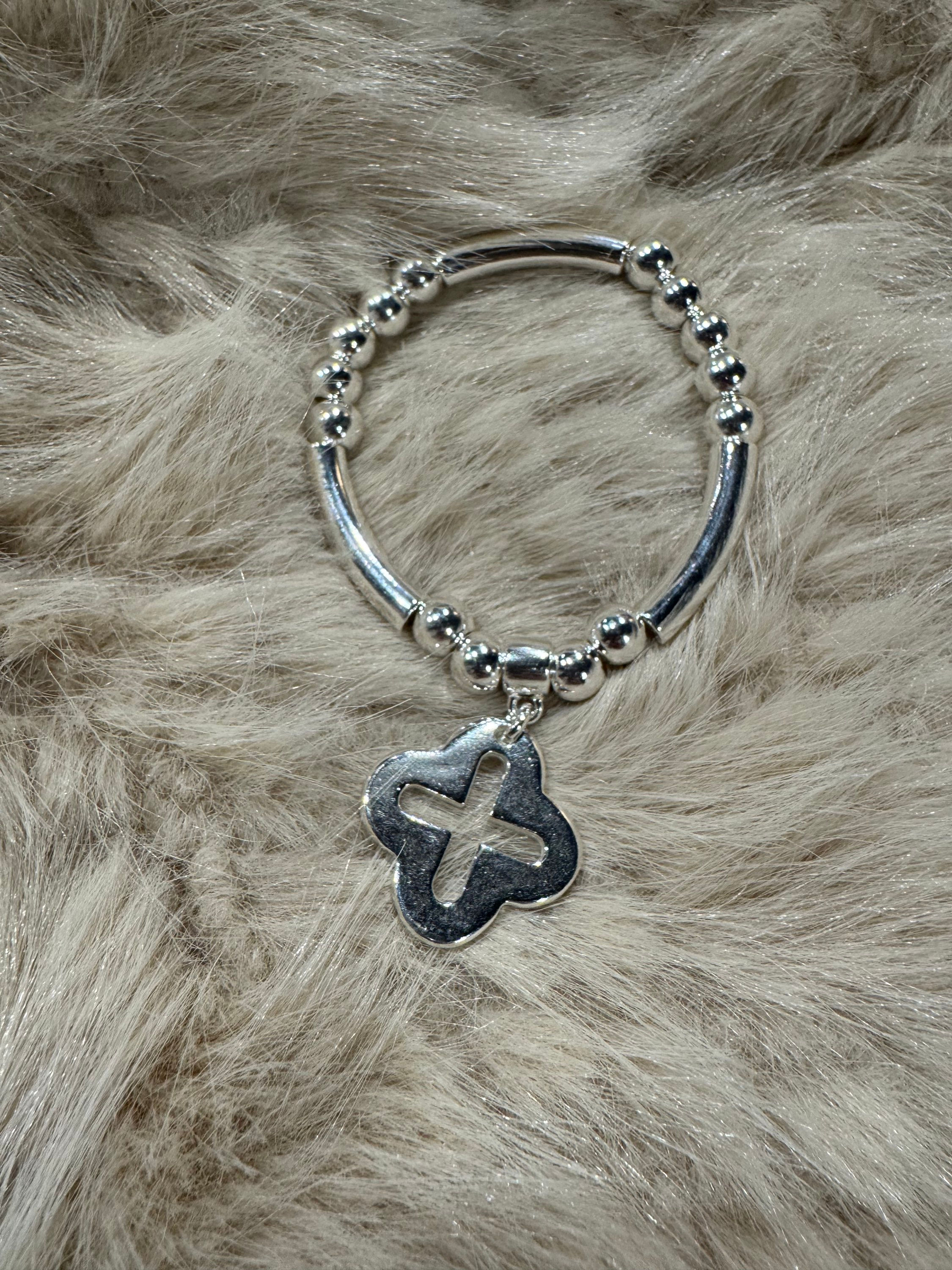 Secret de cuir by Regine bracelet design trèfle ref 1343