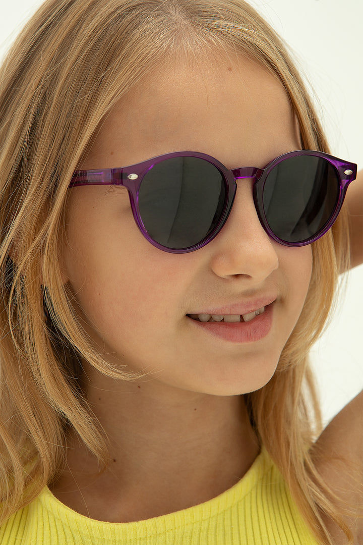 Küçük resim: Eyecohol Purple Çocuk Güneş Gözlüğü Manken Görünüm