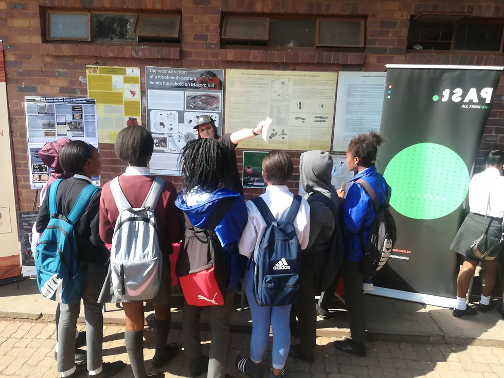 2019 archaeology PAC open day student outreach 3