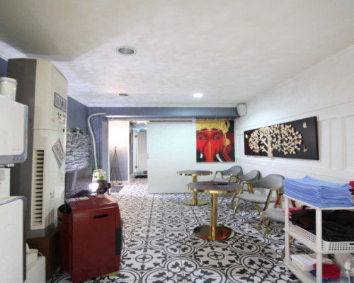 부산 당리동 하단역 수타이아로마의 입구 모습