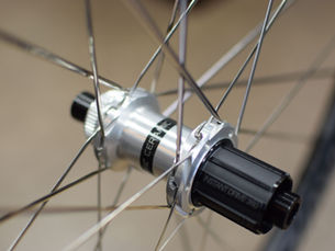 MAVIC COSMIC SLR45 SILVER 再入荷です♪(上尾east店)