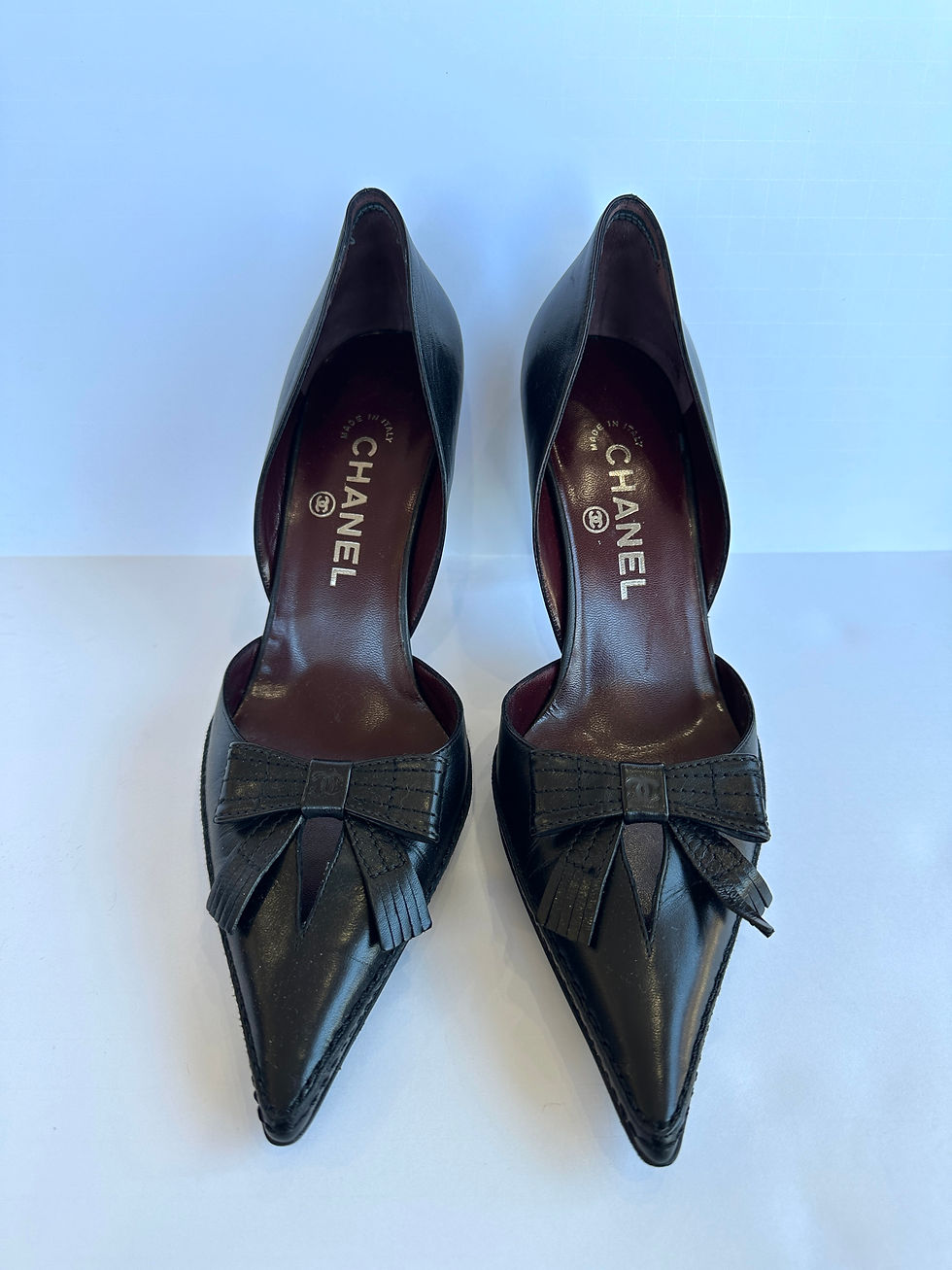 Vintage Chanel D'Orsay Pointed Toe Black Leather Pumps with Bow Accent 2