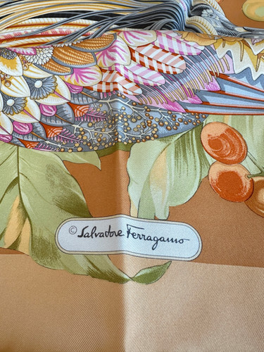 FERRAGAMO フルーツ柄 シルクスカーフ Vintage Salvatore Ferragamo 100% Silk Orange Birds and Fruits