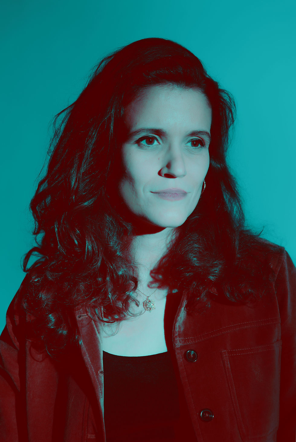 Amélie Giardini Turns Inward, Then Reaches Outward On “Sombre Maze”