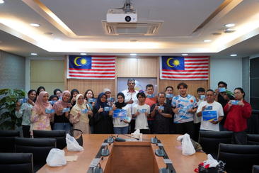 MAJLIS PENYAMPAIAN CEK SKIM BANTUAN AWAL IPTA & IPTS (KUMPULAN 11/2025) DAN SKIM KHAIRAT KEMATIAN, YAYASAN WILAYAH PERSEKUTUAN