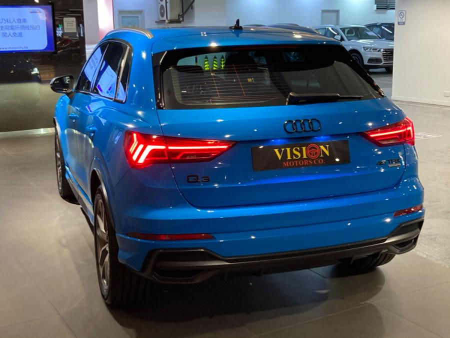 Thumbnail: 2019 Q3 45 TFSI Quattro S Line