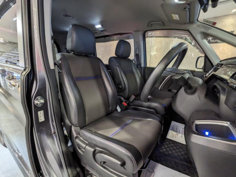 縮圖：2019 Honda Stepwgn 1.5 SPADA Black Edition