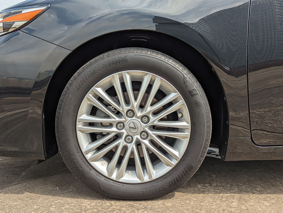 Thumbnail: 2017 Lexus ES250