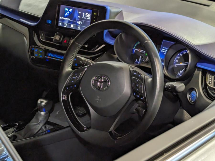 縮圖：2020 Toyota C-HR