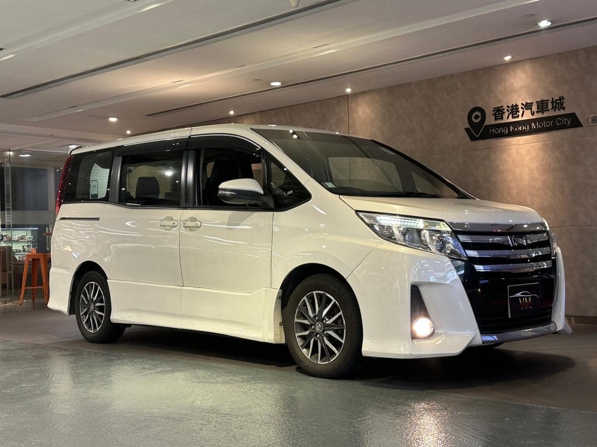 2016 TOYOTA NOAH