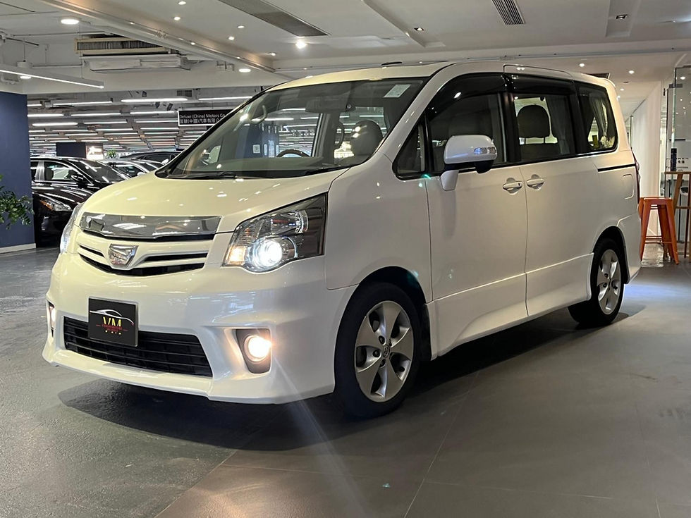 縮圖：2013 TOYOTA NOAH
