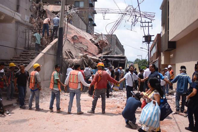 Edificio derruido en Cuernavaca, capital estado de Morelos