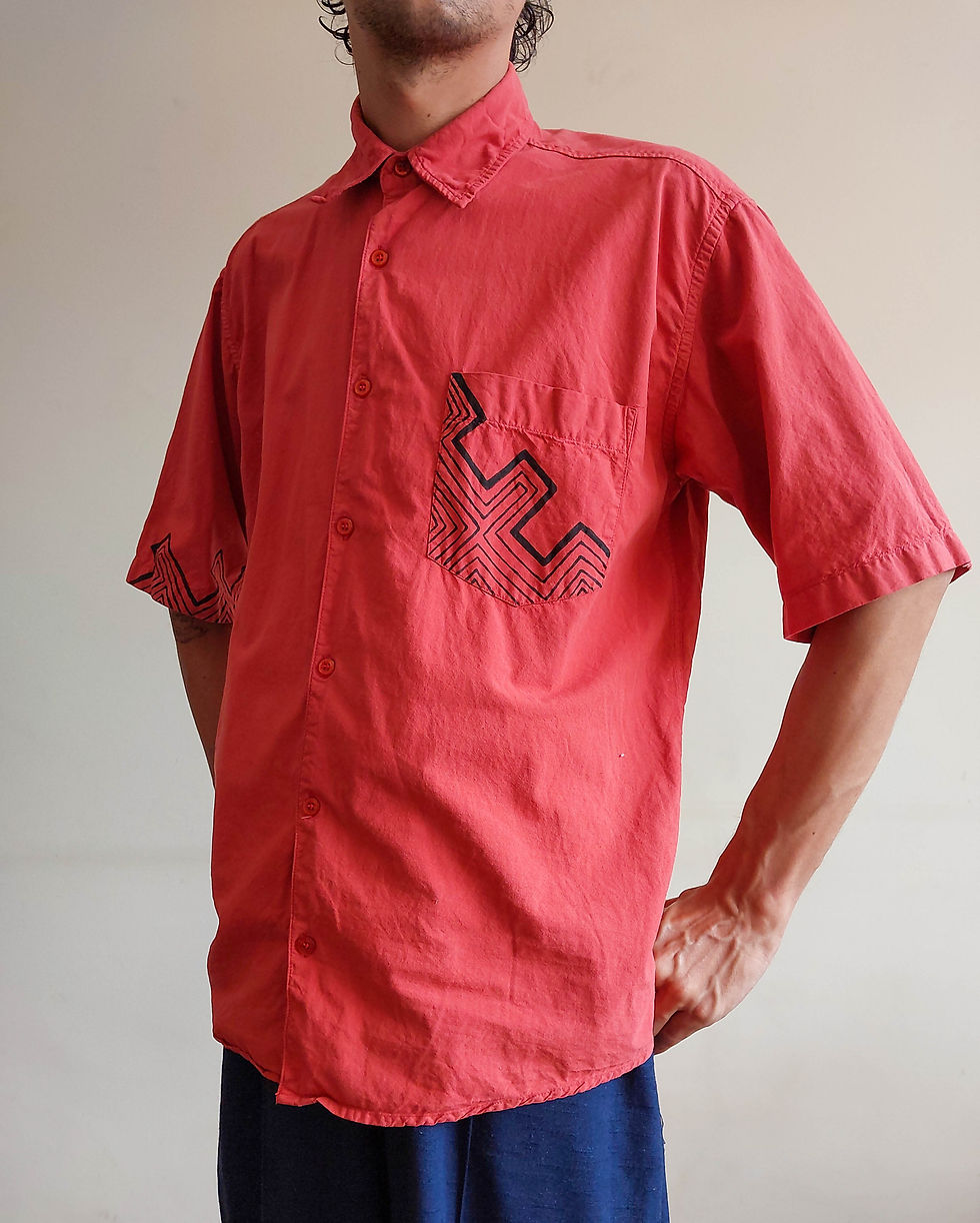 Miniatura: Camisa Varusa Vermelha - pintada a mão (tam M)