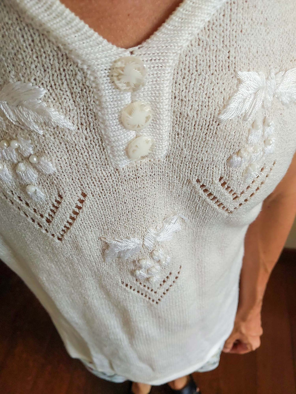 Miniatura: Camiseta Vintage Uvas bordadas à mão (tam P)