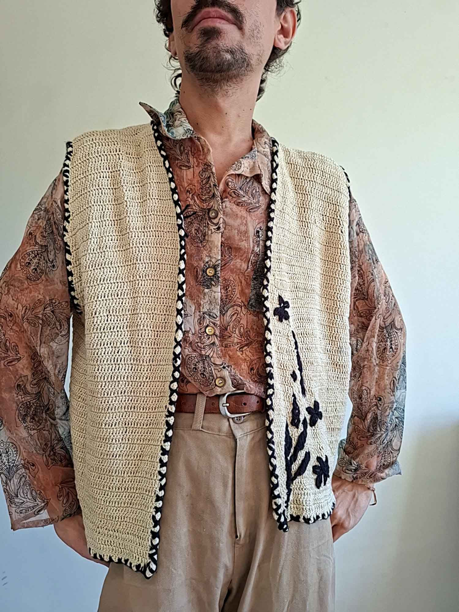 Colete Crochê Bordado Vintage 1970 (tam G)