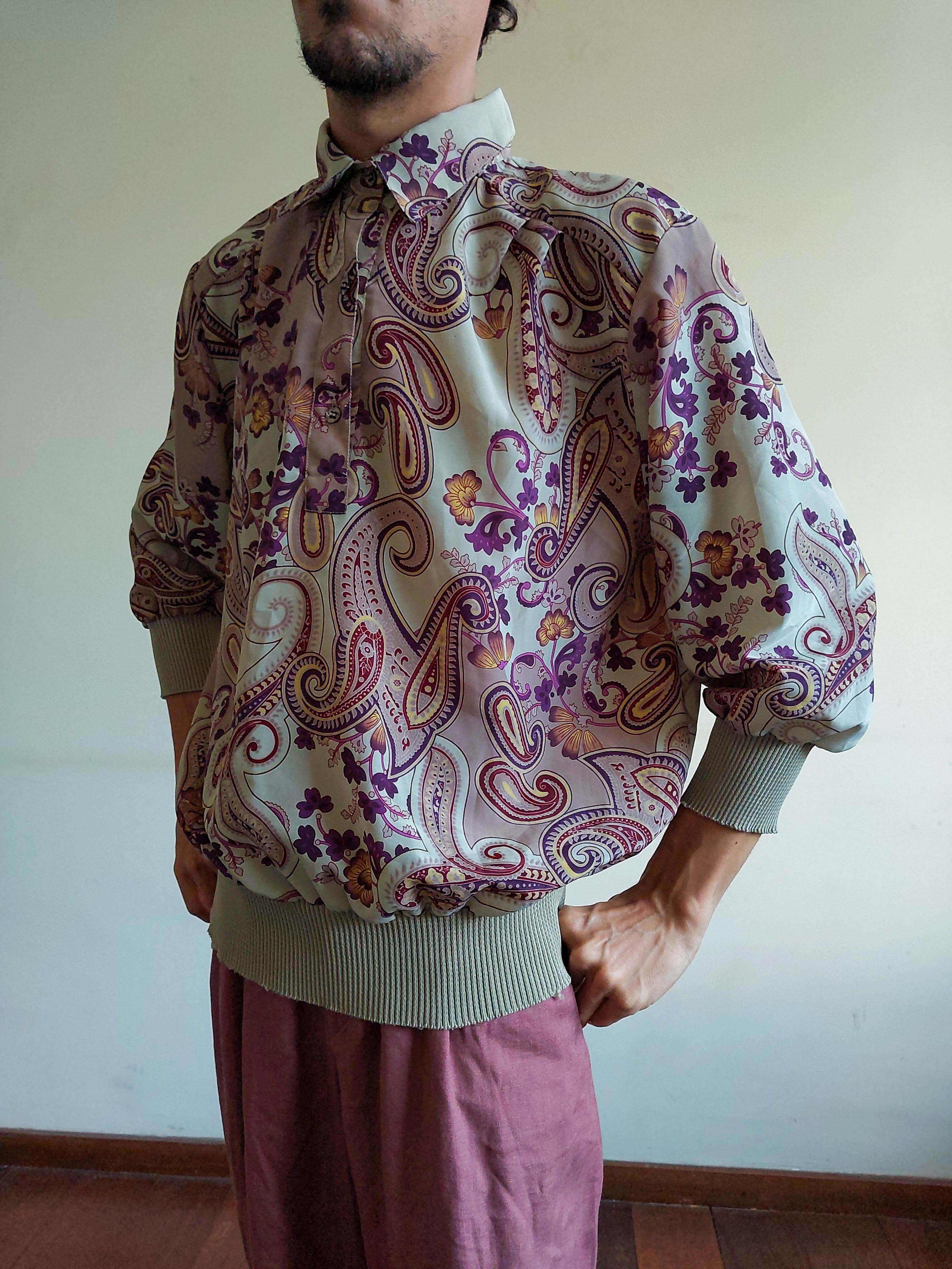 Camiseta Cabana Paisley anos 70 (tam M)