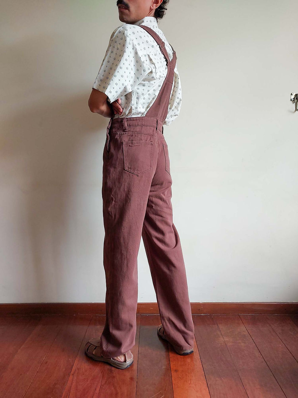 Miniatura: Jardineira Marrom retrô (tam 38)