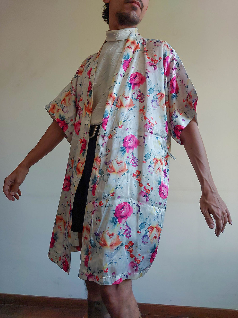 Miniatura: Robe Flores em Cetim (tam U)