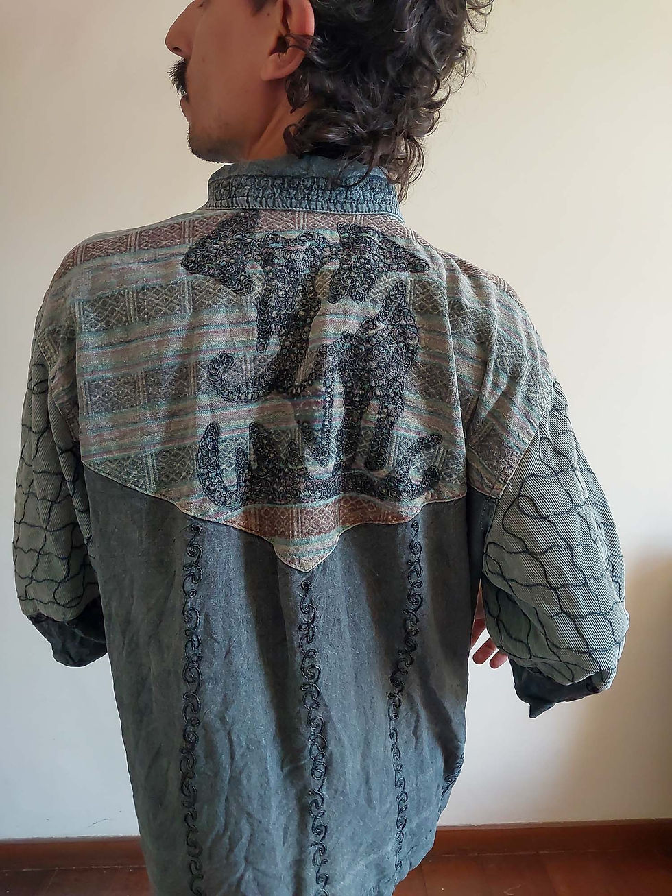 Miniatura: Camisa Patchwork Bordado VIntage (tam G)