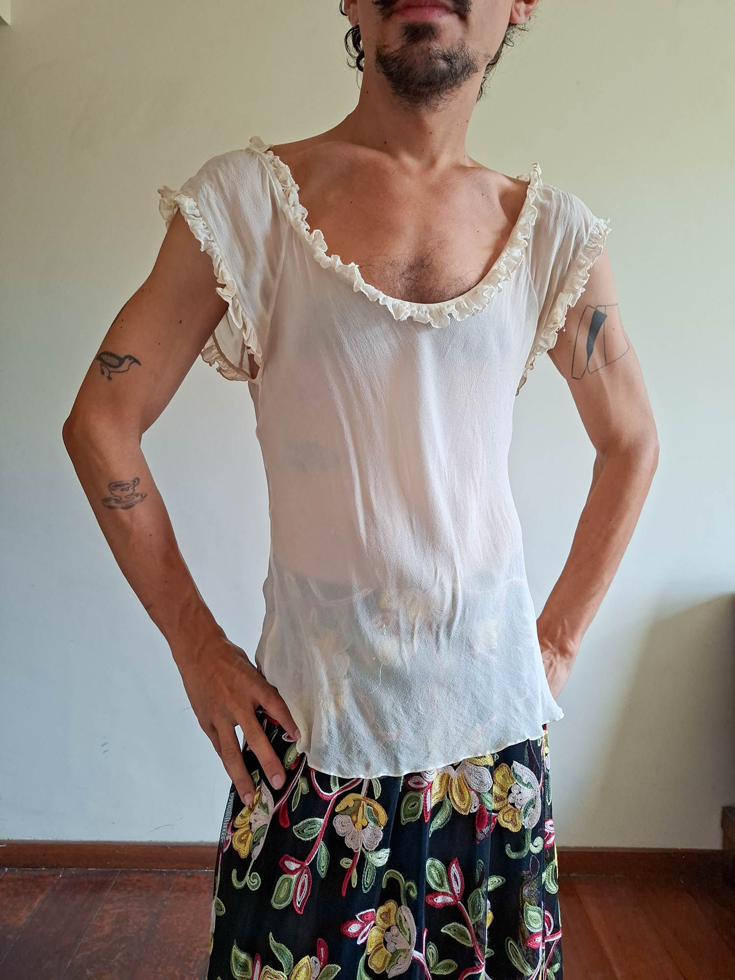 Blusa Daslu em seda pura (tam M)