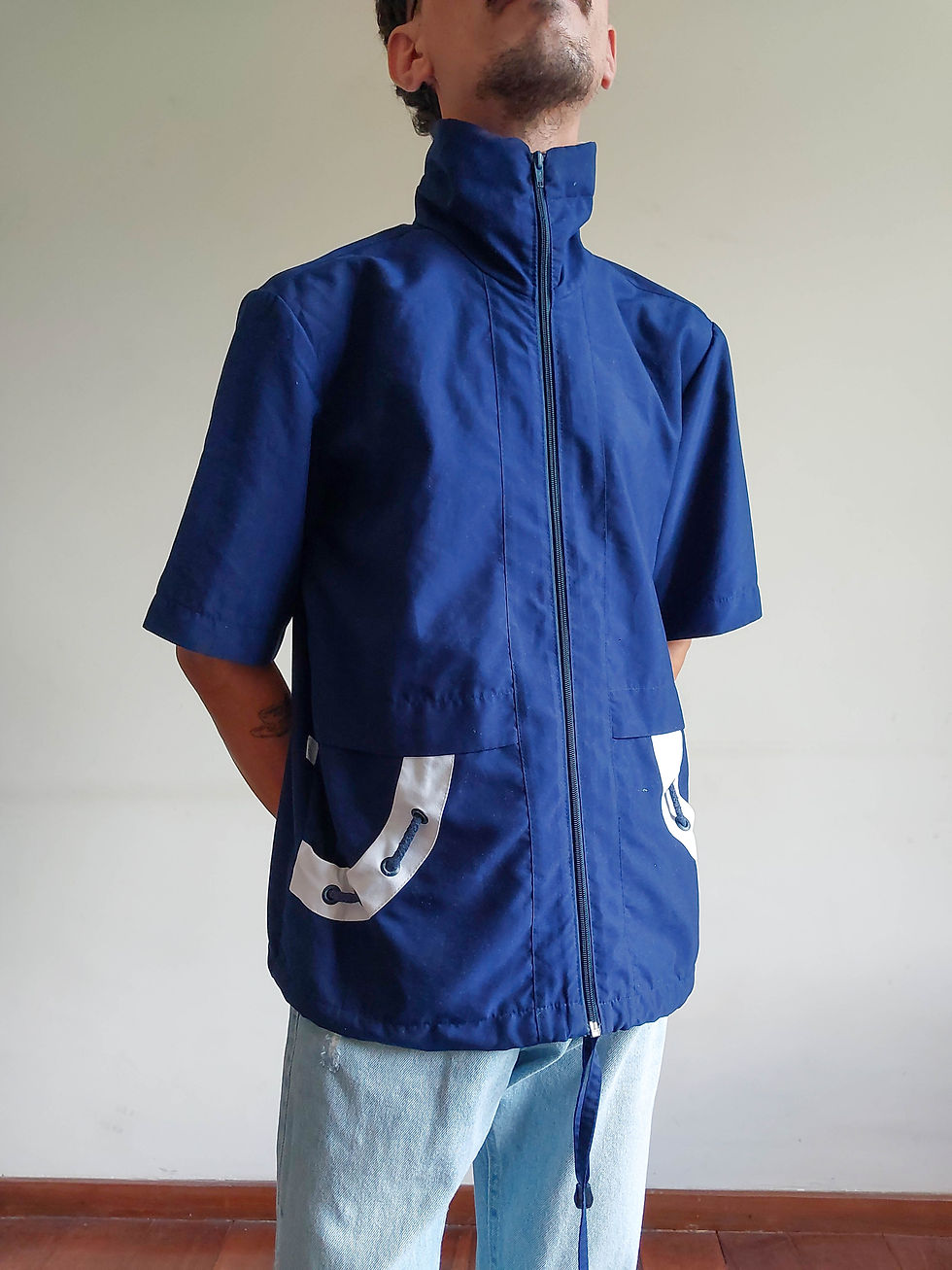 Corta-vento manga curta Aya Manyas (tam M)