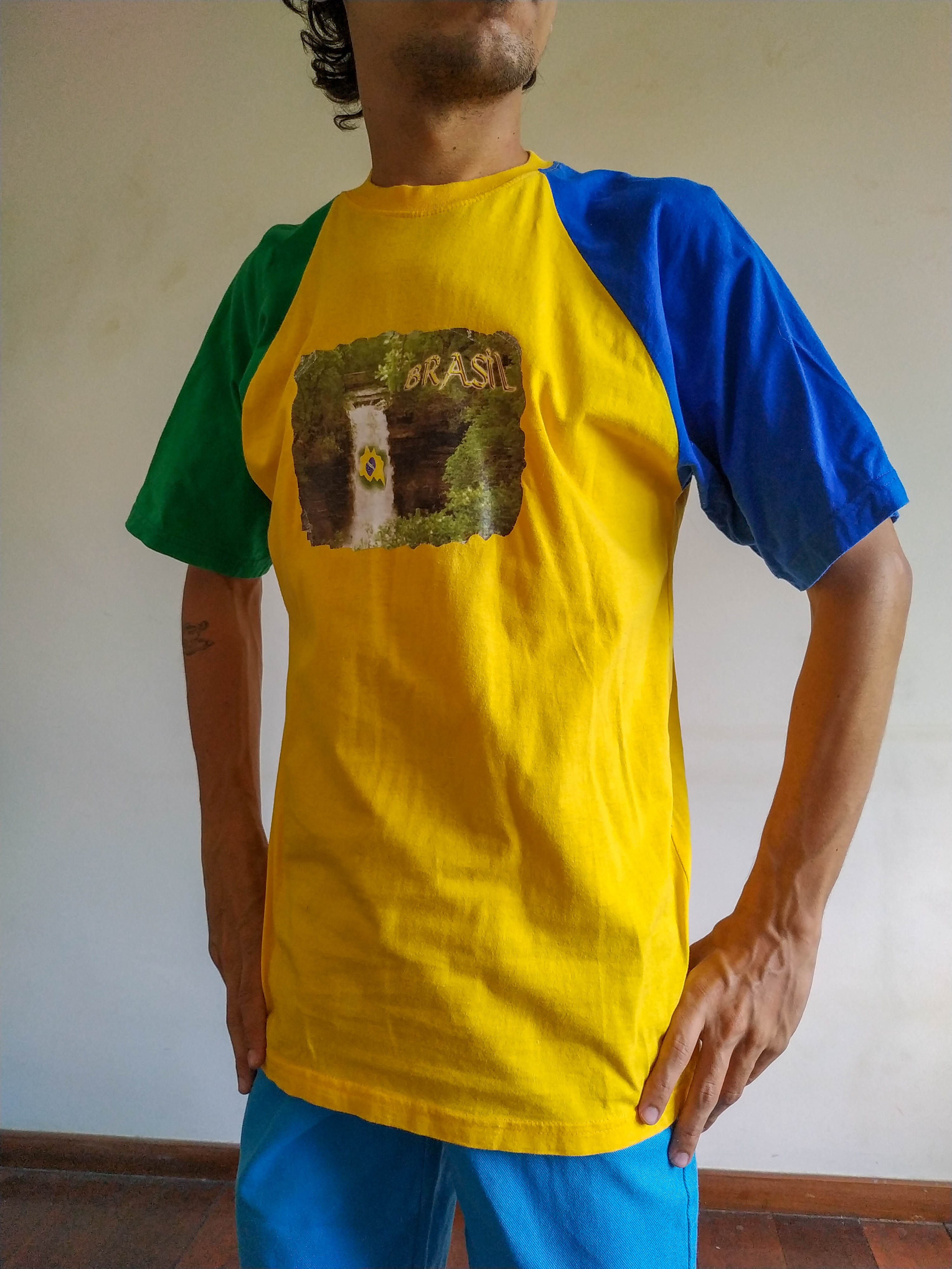Camiseta Brasil 2mil (tam G)