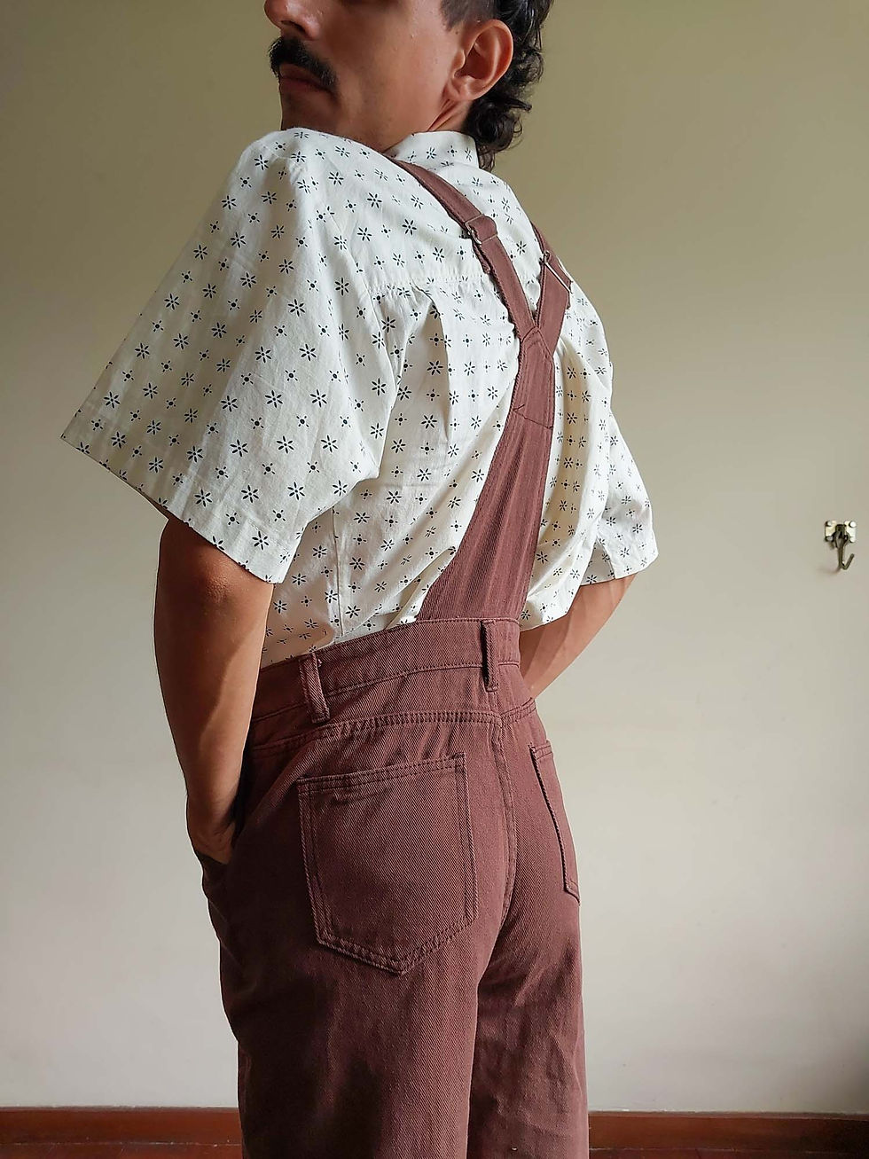 Miniatura: Jardineira Marrom retrô (tam 38)