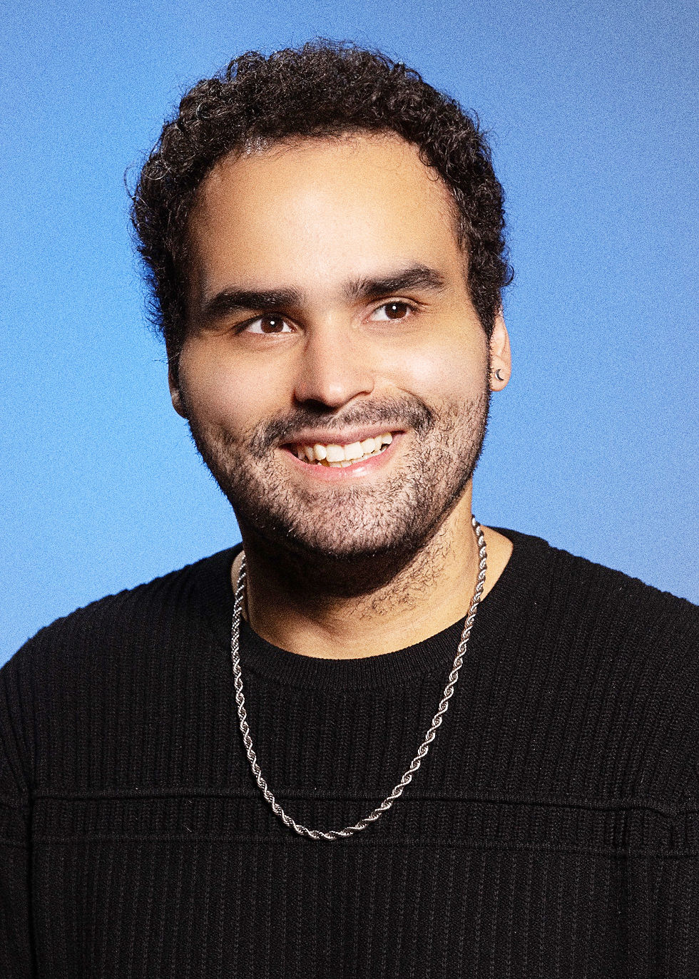 izzy (creative director) headshot