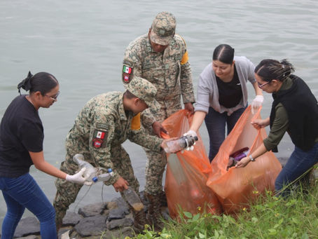 REALIZAN LIMPIEZA DE RÍO TUXPAN.