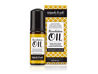 Revolution Mousse Oil de Nuggela & Sulé con aceite de almendras dulces, repara, hidrata y mejora la salud del cabello intensamente. (16,50 €)