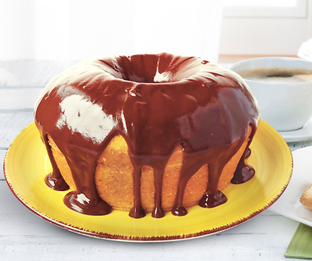 Bolos simples para o dia a dia em Santos. Bolos de cenoura, laranja, paçoca e banana.