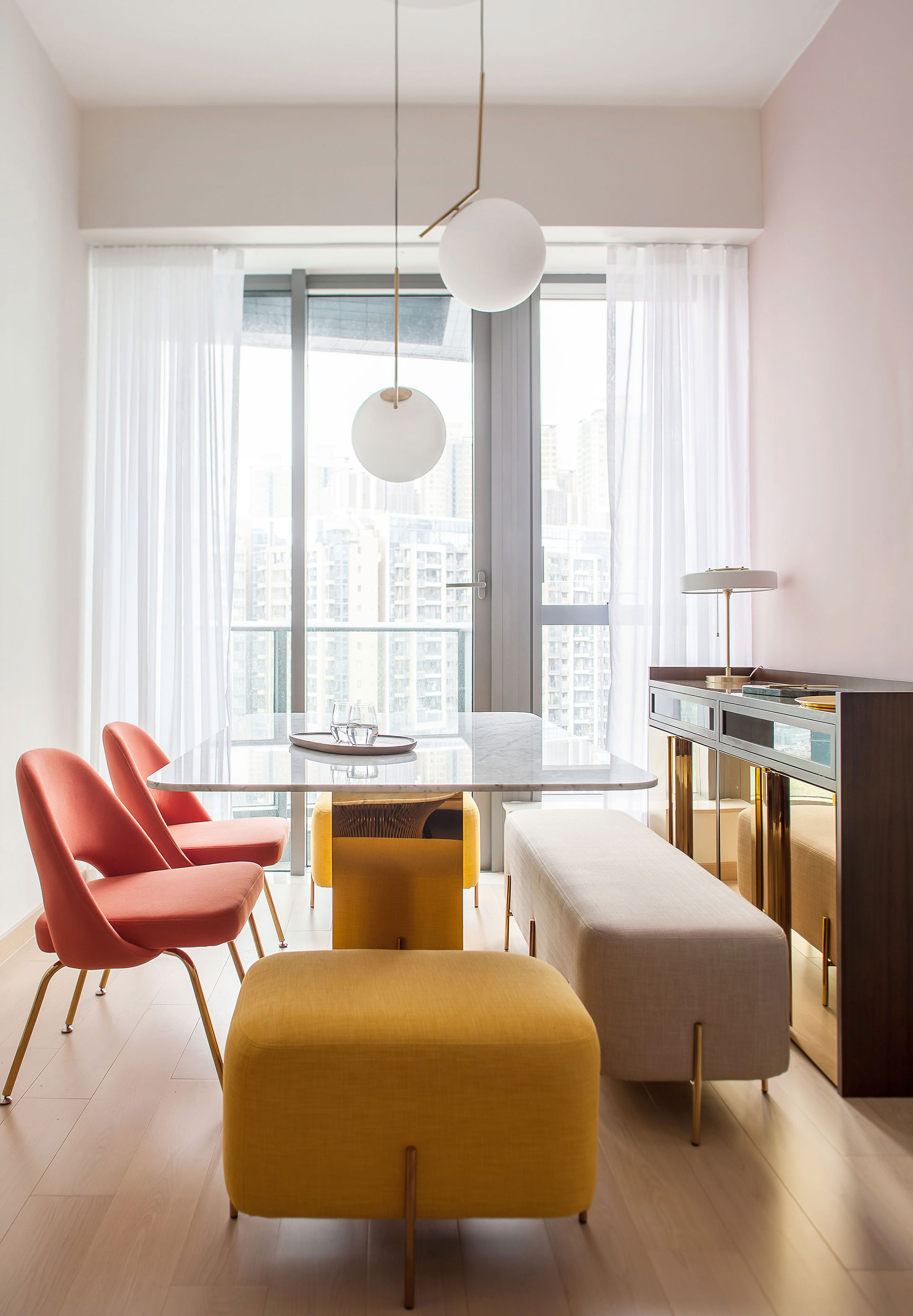 limlu-twin-peaks-residence-bachelor-pad-