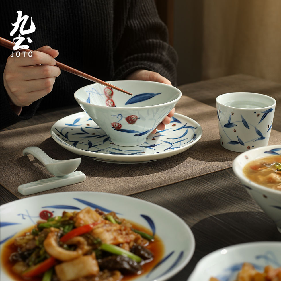 섬네일: JOTO Handcrafted Blue & Red Floral Ceramic Bowls and Plates CJR0662