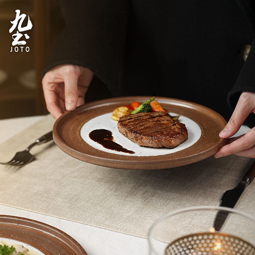 縮圖：JOTO Vintage Handmade Ceramic Dinner Plate CJR0661