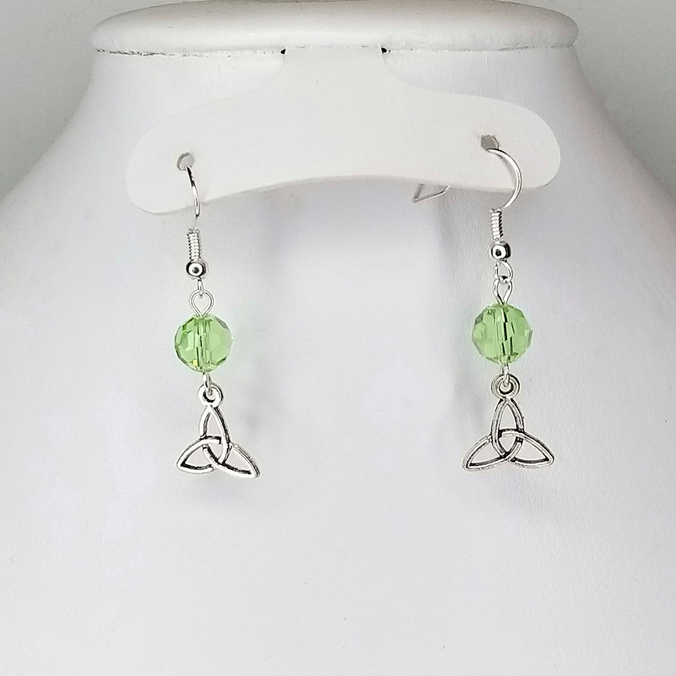 Miniatura: Aretes Triqueta