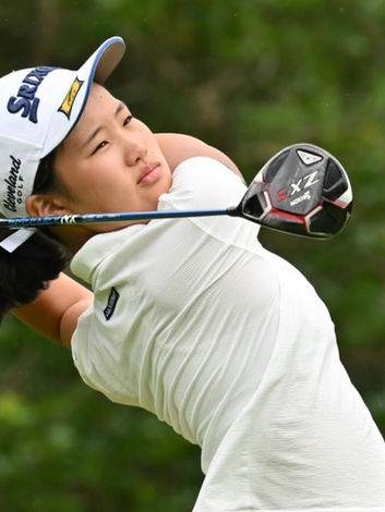 中間 理桜②.jpg