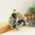 Fondant parfumé senteur bois de oud - carré avec fleur