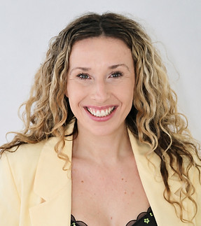 Katie Weir Bra Fit Specialist, Virtual Bra Fitting service