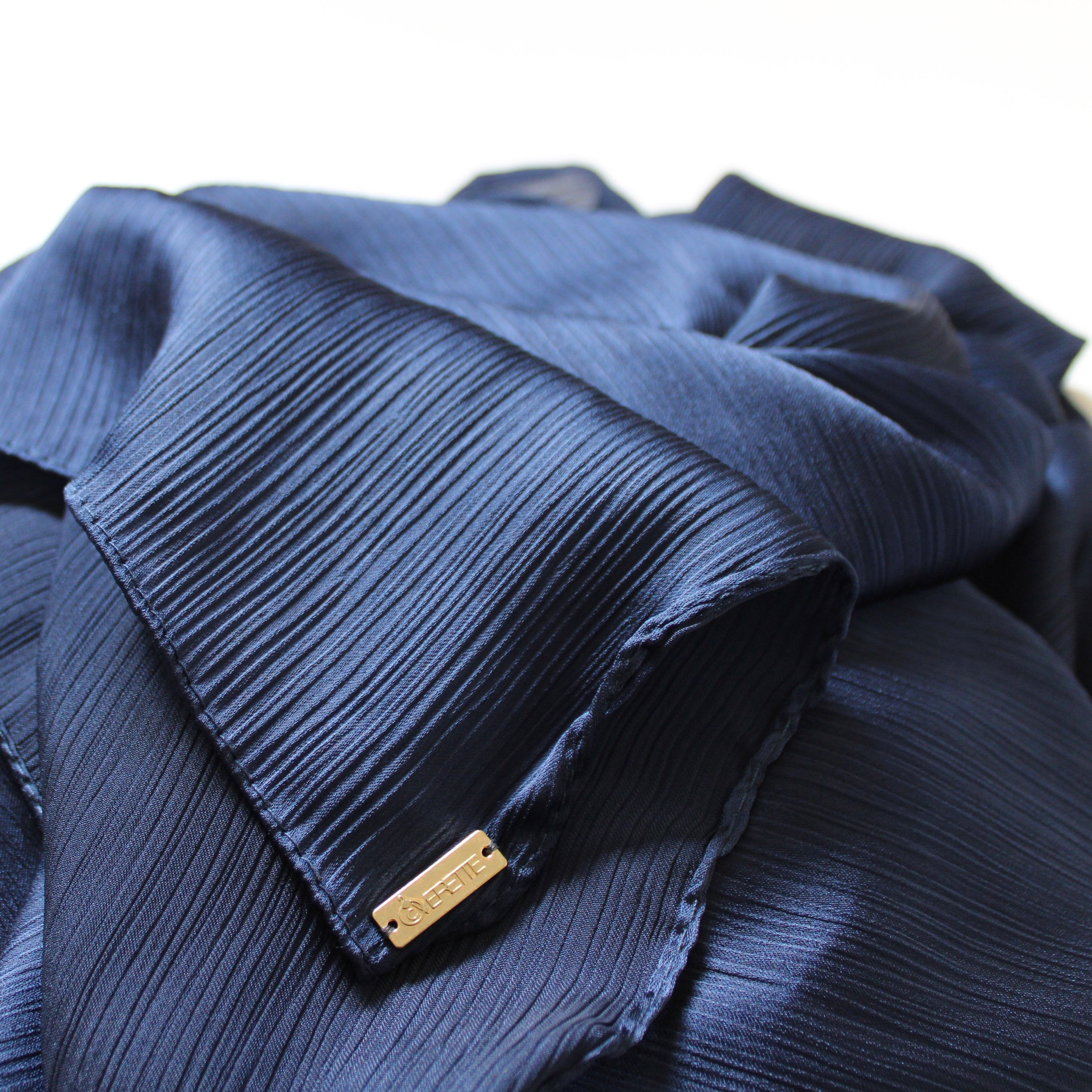 Navy Ribbed Silk Hijab