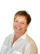 Martina M (2).png
