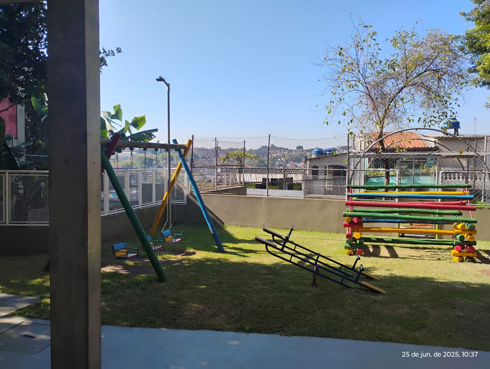 Imagem de resultado pós perícia de um playground numa escola da grande São Paulo
