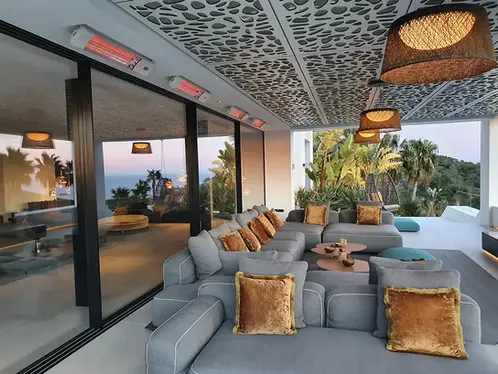 Infrarotheizstrahler auf Terrasse